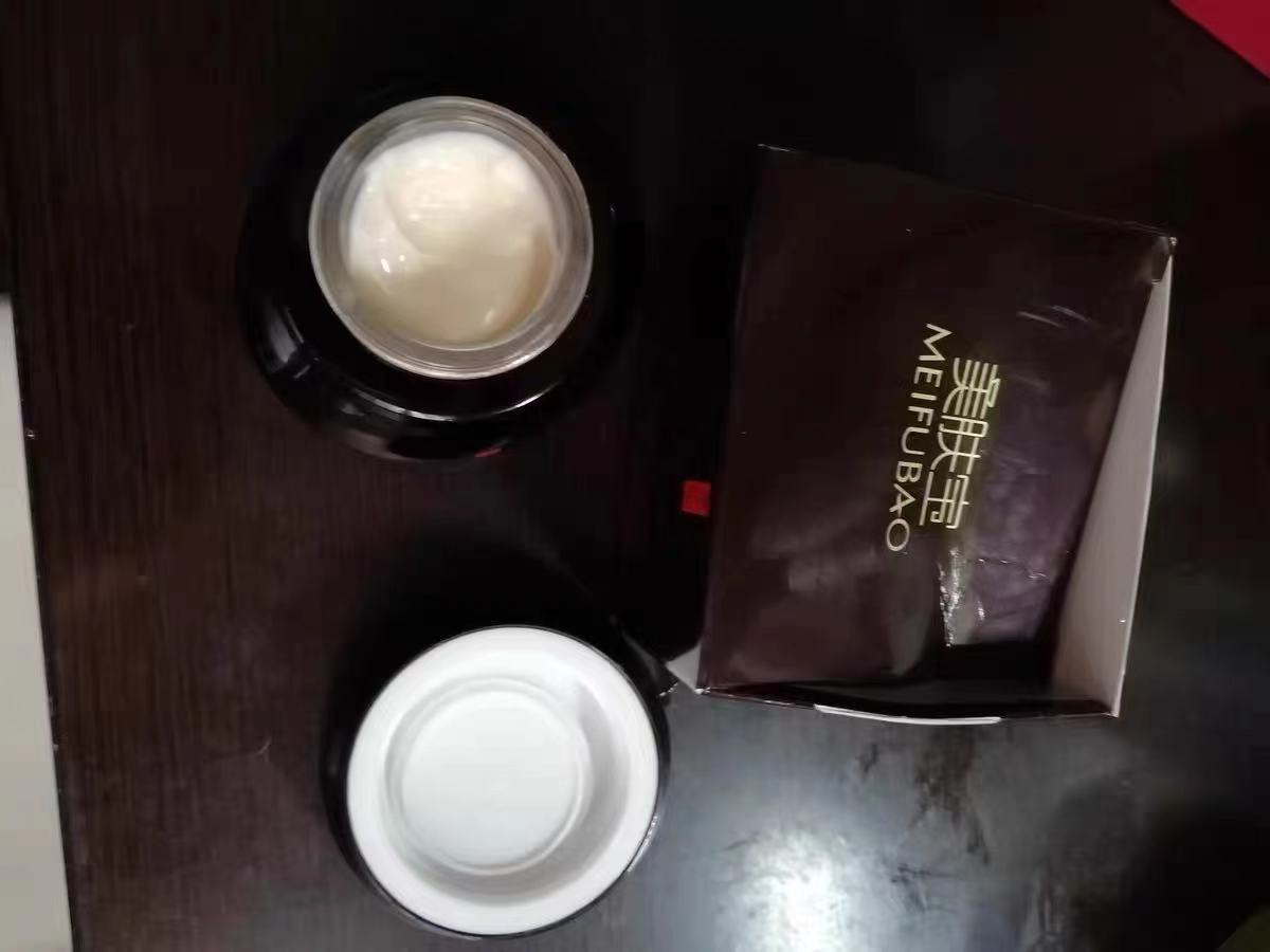 百雀羚水嫩倍现面霜适合什么皮肤,美肤宝百雀羚珀莱雅哪个好