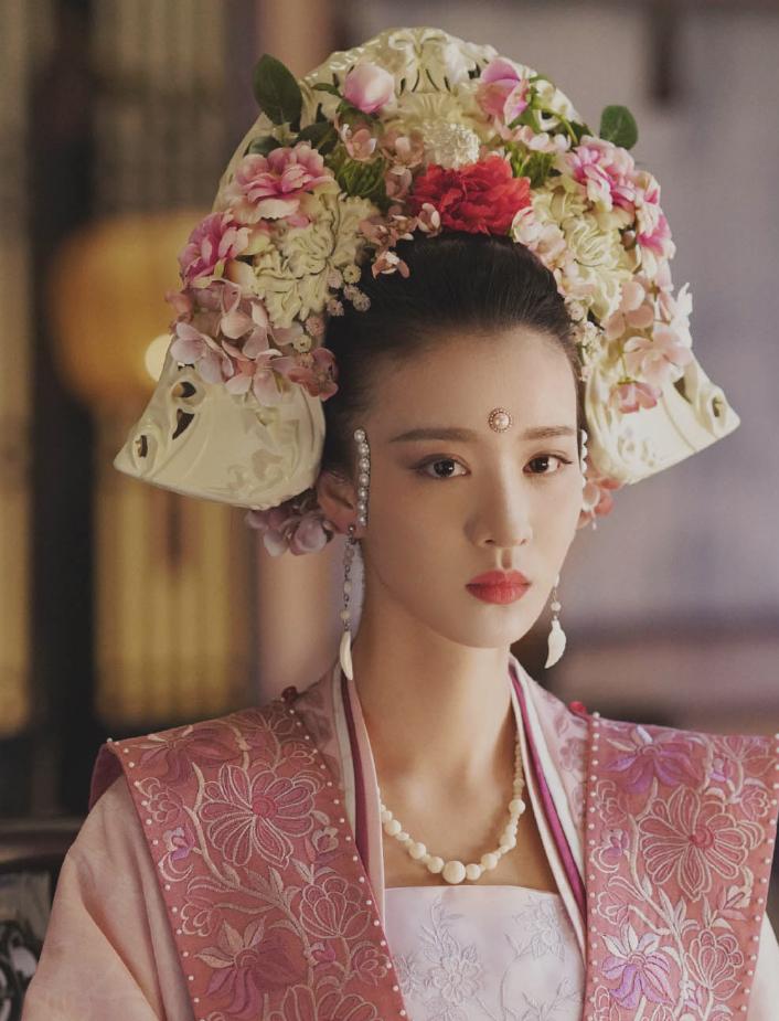 清平乐的妆容怎么样,清平乐珍珠妆女孩子别低头