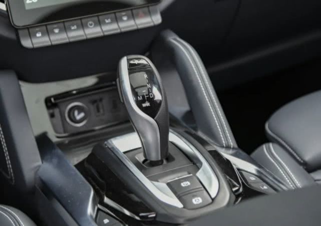 想买新车但不知道买什么好,想买二手车不懂看车况