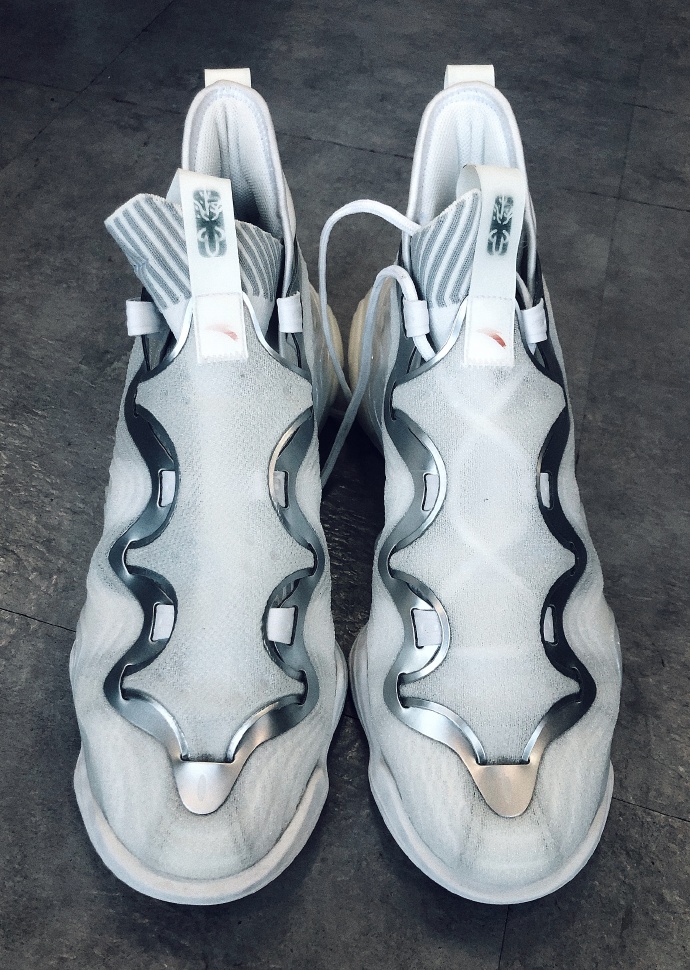 安踏新品系列鞋有哪些,安踏最新款的鞋是什么鞋