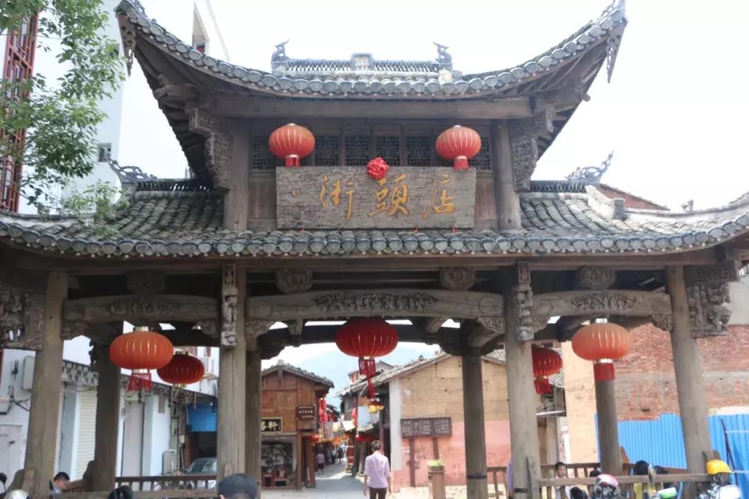 福建长汀县，何以在毛*东泽**眼中是革命“根本重地”？