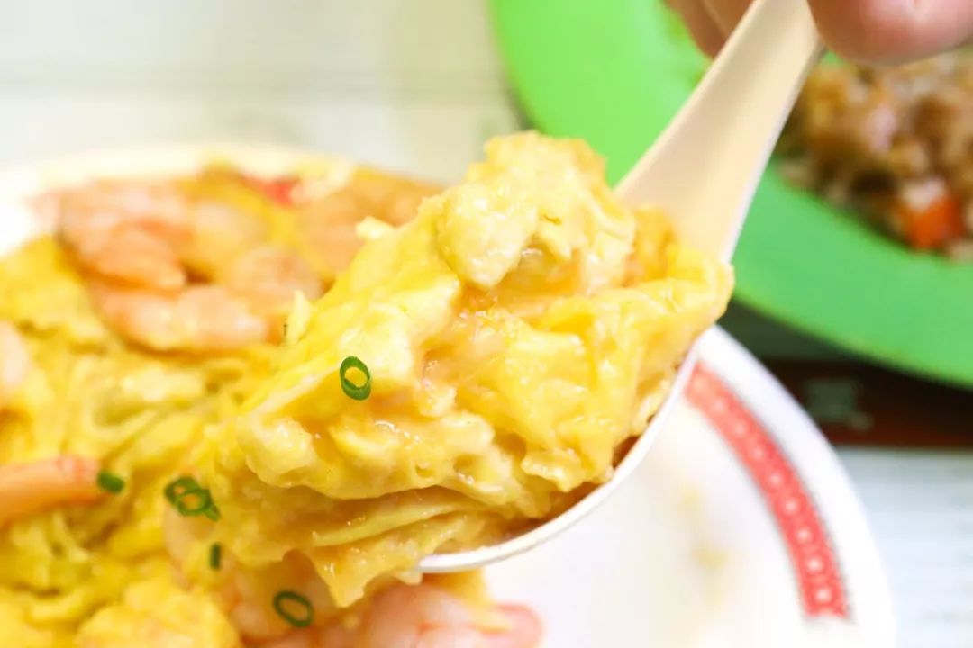 一筷子就能吃到香港，奶茶和西多士一定要安排