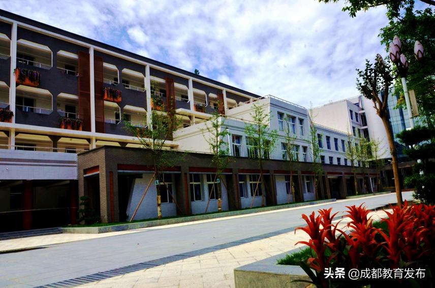 探校成都,重庆十八中和二十中哪个好