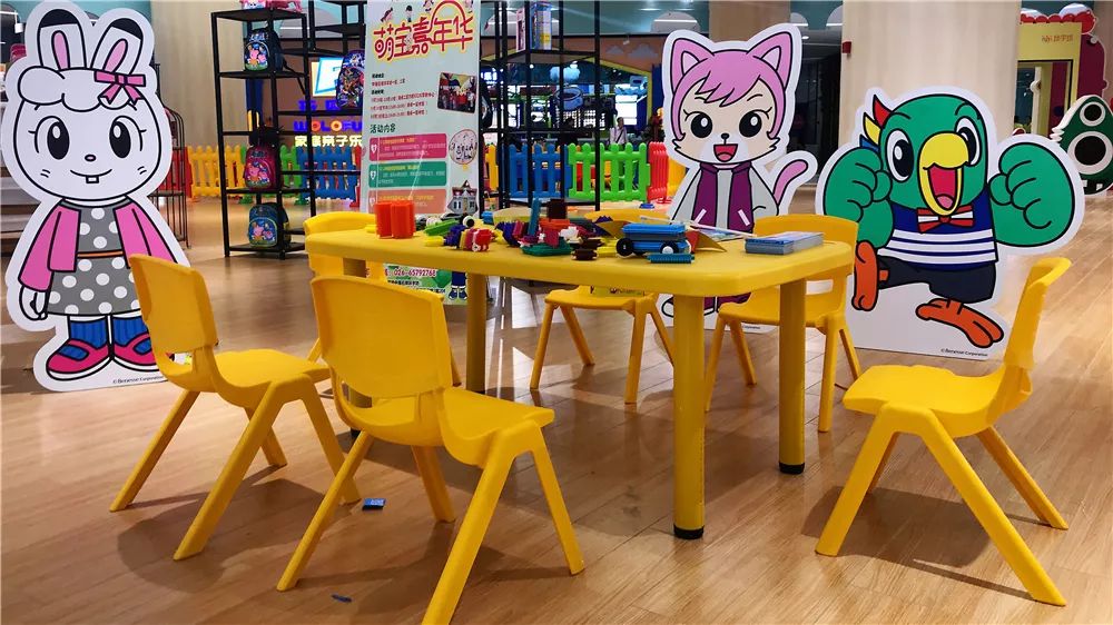 四环外开了家盒马，整个剑南大道的人都去凑热闹了