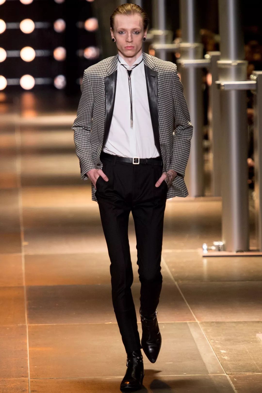 正式而时尚的领带,比较时髦的领带