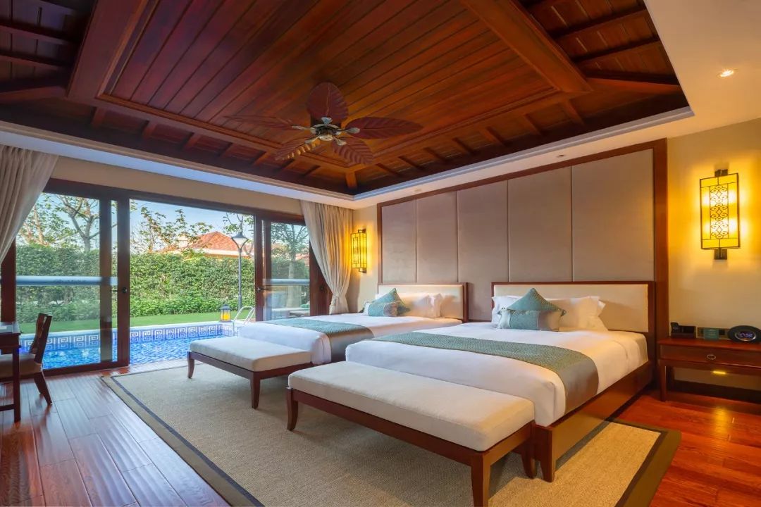 三亚豪华无边泳池别墅,三亚温泉度假