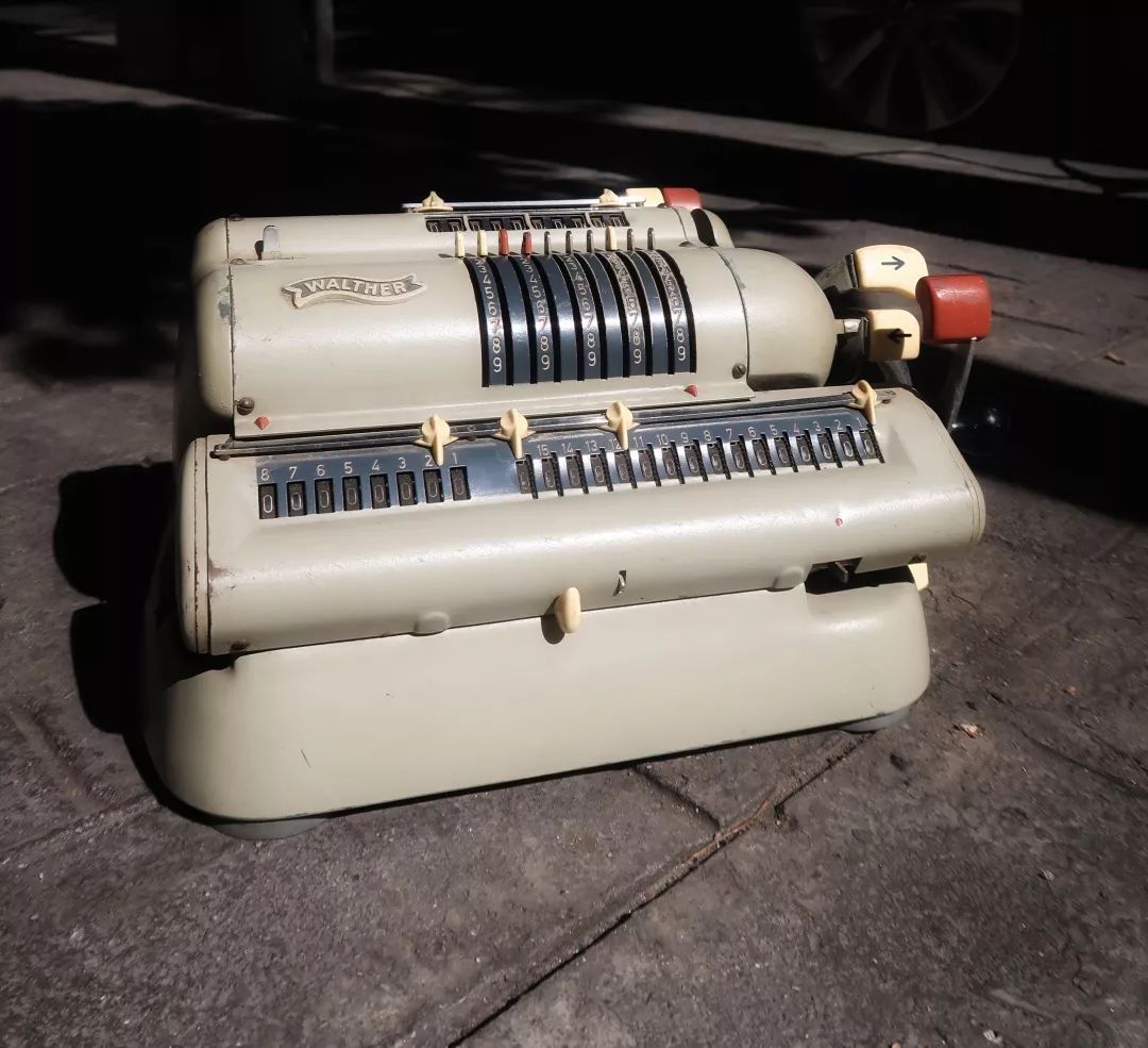 翻了这6位旅行者的行李箱，发现不止国庆白过11月也过不好了