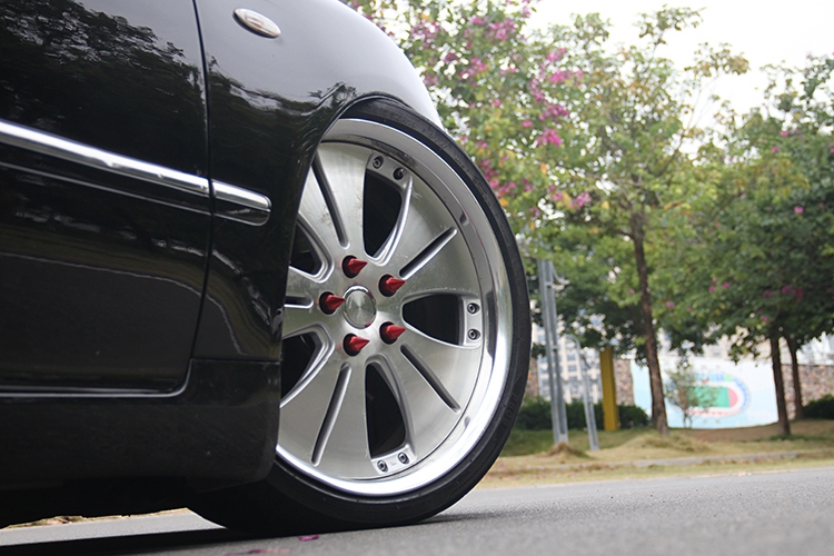 纯进口皇冠3.5四驱自吸丰田全能王,丰田皇冠新款suv20t四驱中配报价