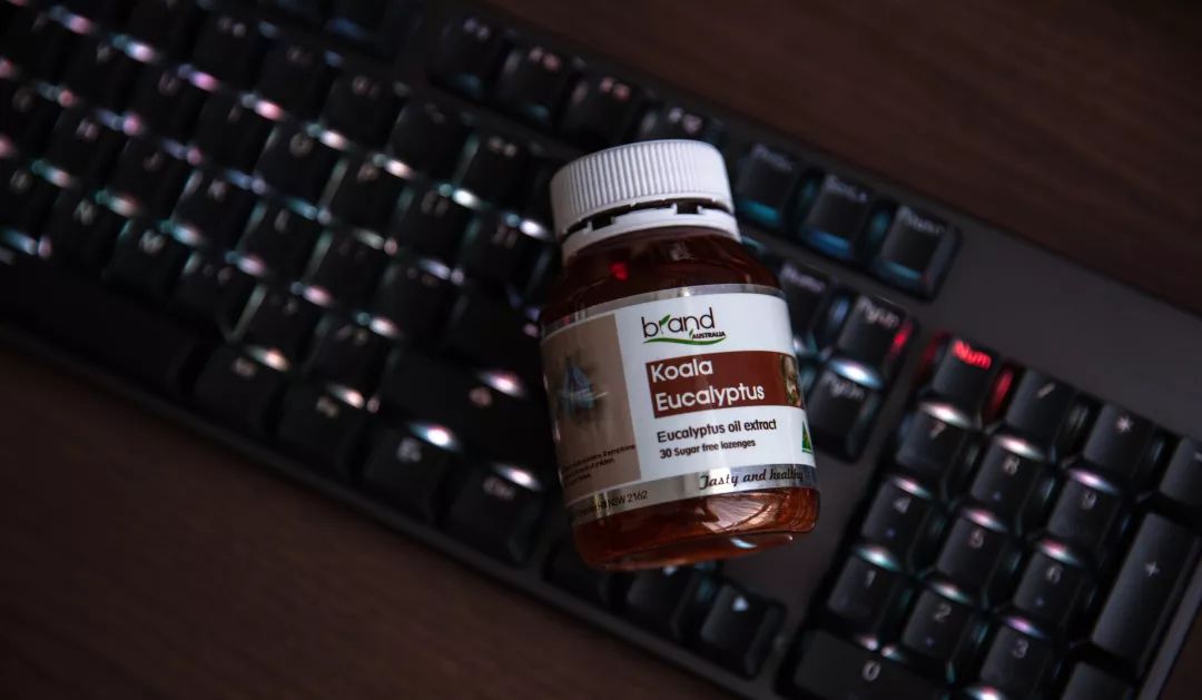 咽炎、干咳救命药！澳洲人的“肺部清道夫”！每天1片，堪比万元洗肺！再也不怕雾霾二手烟了