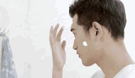 晒一天太阳就黑了怎样变白,暴晒一天晒黑了