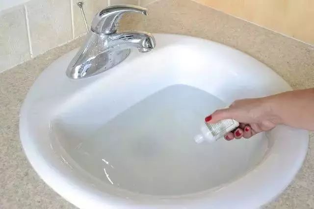 毛衣爱粘毛怎么处理,白色毛衣掉毛毛怎么去掉