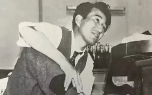 生而为人我很抱歉的日语,太宰治为什么说生而为人我很抱歉