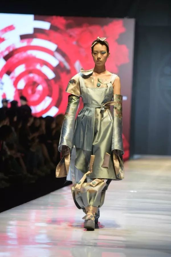 智能时尚美好生活｜第二十二届宁波国际服装节开启时尚新征程