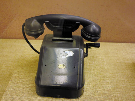 「我与改革开放的故事」之十二:从“鸣锣传信”到“即时通讯”