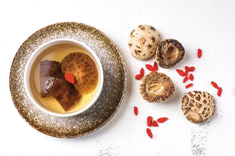 冬季滋补暖身这6款靓汤效果最好,中式滋补靓汤