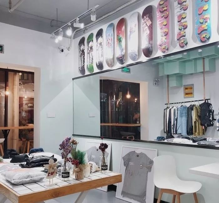 席梦思大蛋糕,席梦思慕斯蛋糕