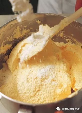 软绵绵的蛋糕香喷喷的蛋糕,酥软纯蛋糕