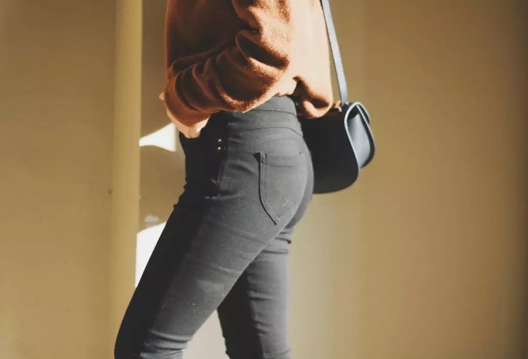 裤子女款显瘦高腰小黑裤,微喇叭小黑裤女显瘦八分裤