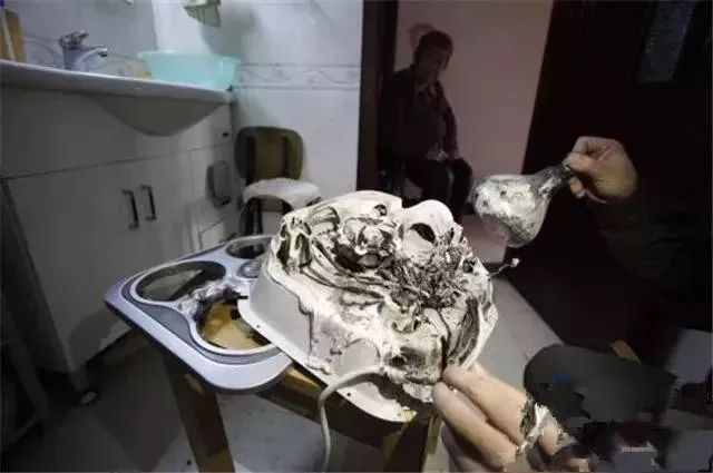 浴室里的小太阳真的很冷吗 (小太阳用在浴室够暖和吗)