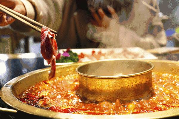 火锅和下雨天,火锅和雨天更配