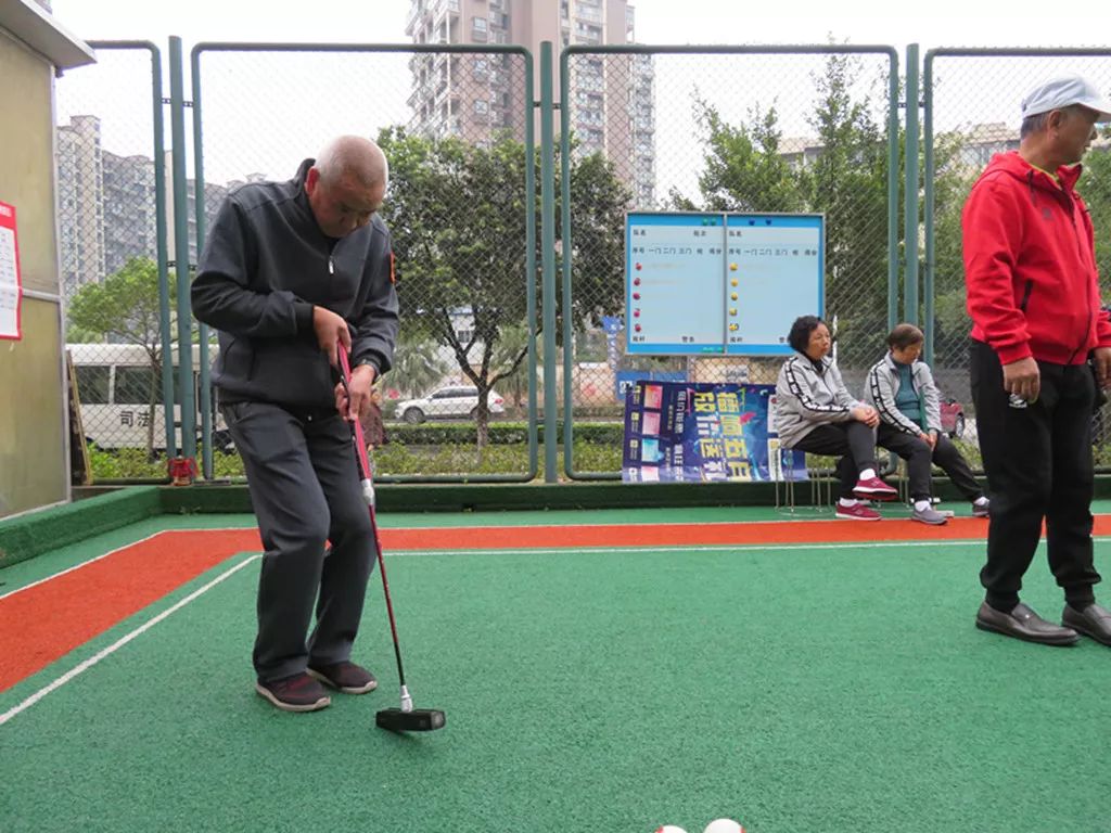 没看错，这场比赛选手平均年龄超70！