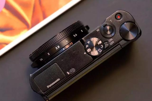 徕卡大光圈镜头,松下lx10对比徕卡相机