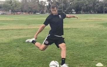 维维足球头球教学视频,传球的十种方法实用足球