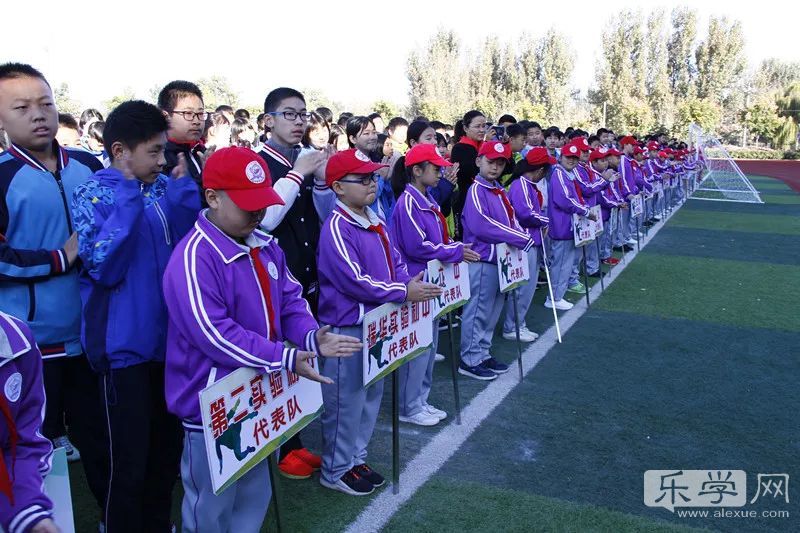 胶州市实验中学足球比赛,胶州市小学生足球比赛