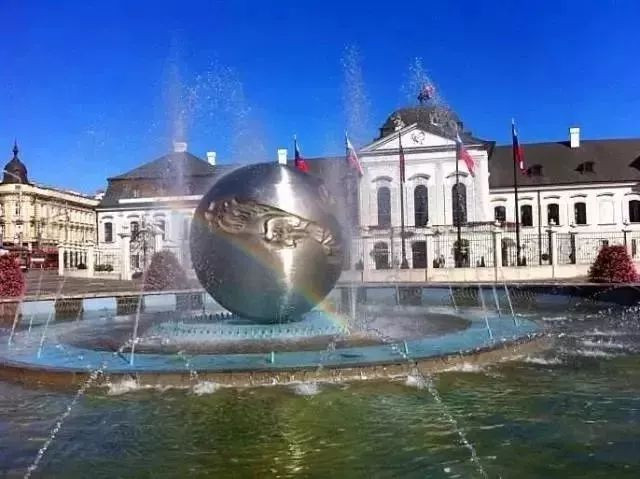 舒适的旅游体验,舒适惬意的欧洲小镇生活