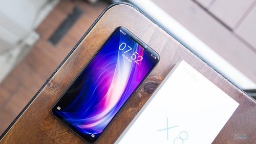 魅族x8打游戏可以使用刘海屏吗,魅族X8测评