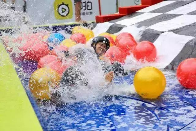 李易峰西安乐华路演,李易峰乐华城