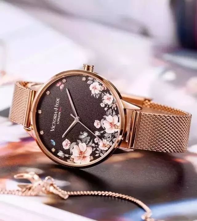 DW都烂大街了你还想买？我们不一样，拒绝撞表！