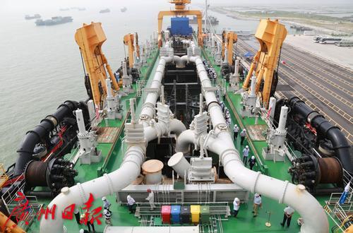 亚洲大型挖泥船,亚洲最大绞吸挖泥船