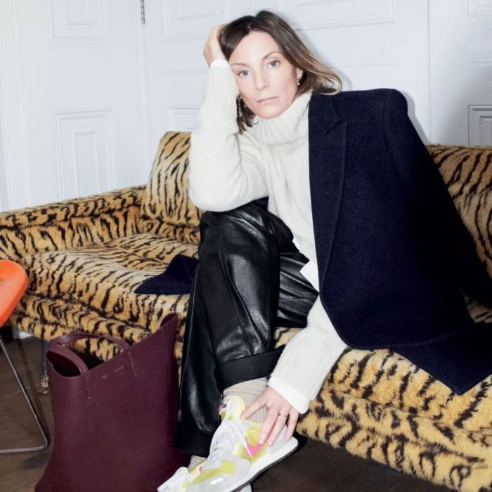 墨丘利送给女士们的鞋