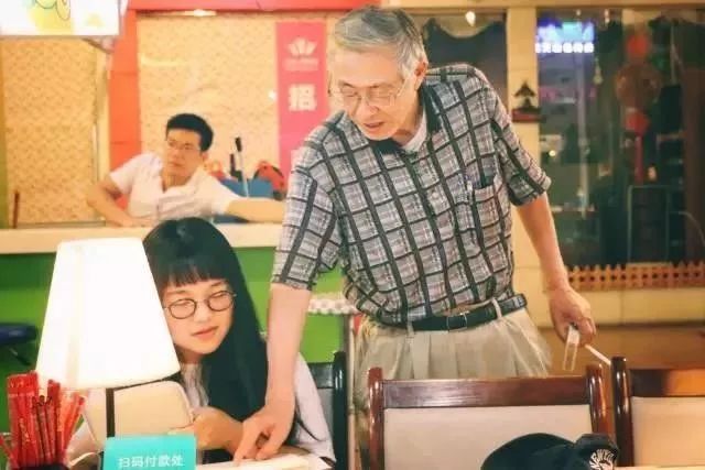 这个日本人竟要把毕生遗产留给中国员工！他开的这家饭店温暖了整座城…...