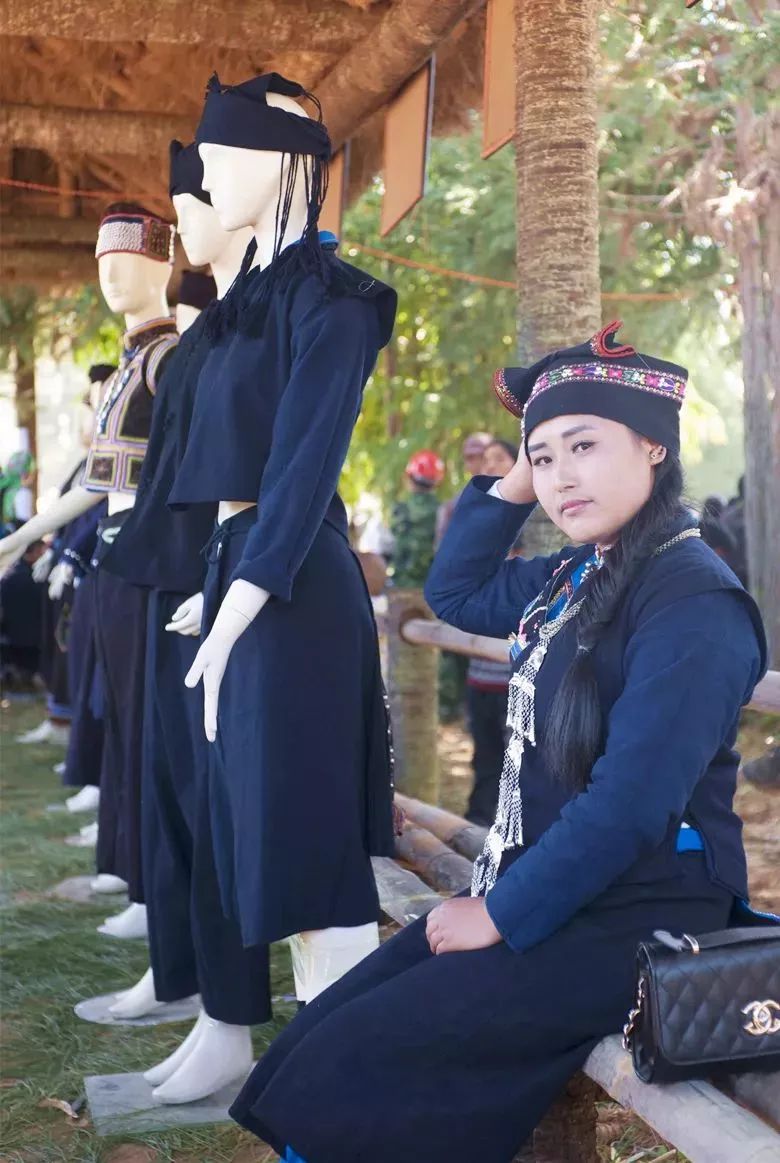 元江哈尼山寨旅游攻略,元江一年一度哈尼十月长街宴视频