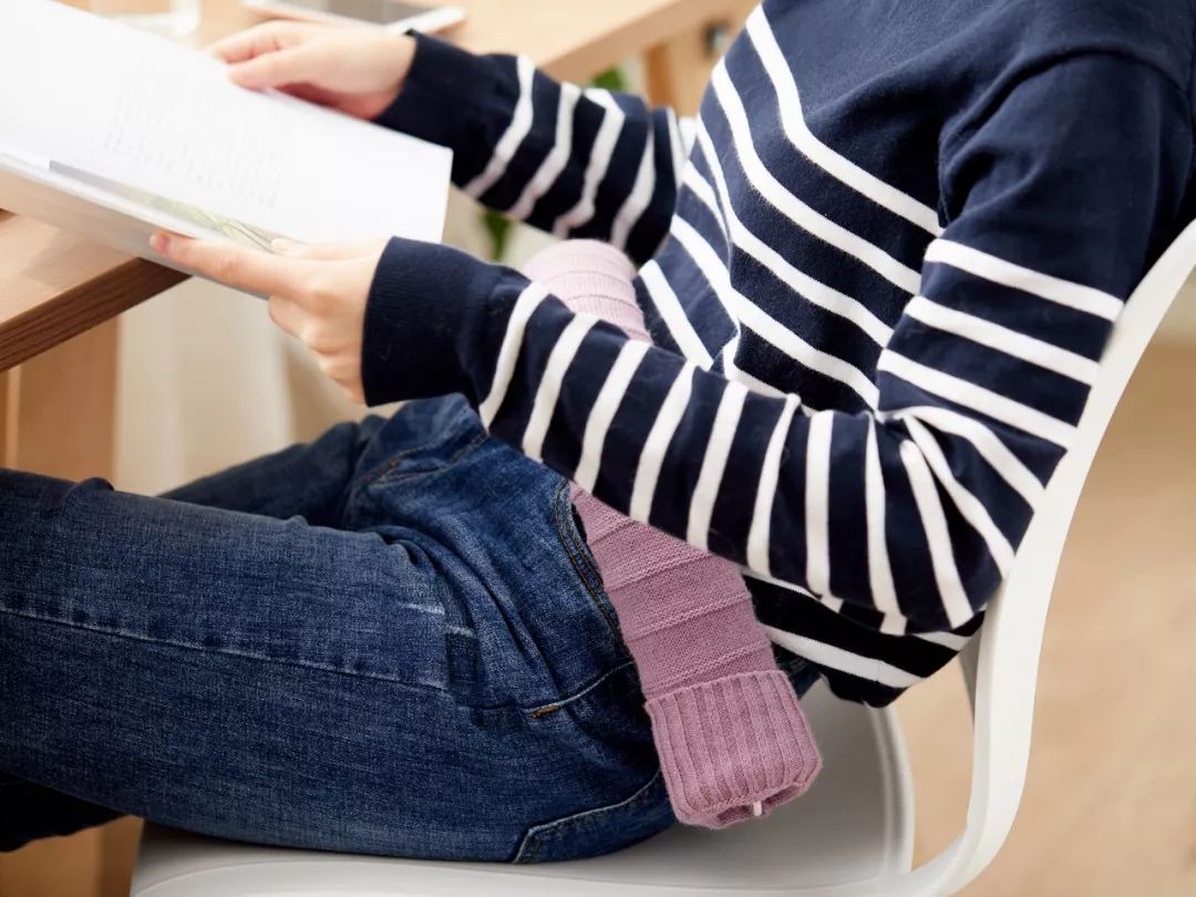 热水袋放微波炉加热膨胀了,热水袋能放在微波炉里加热吗