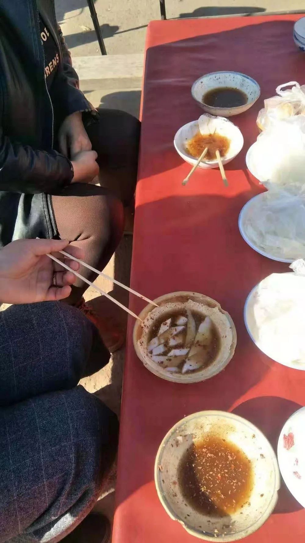 「本土」碗托情长