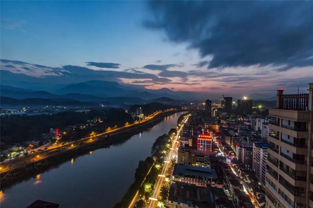 推荐一个好地方的十大理由,推荐一个好地方的三大理由