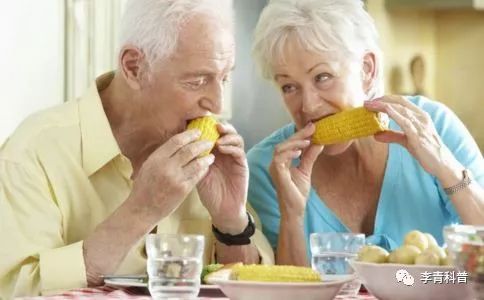 糖尿病肾病肾功能下降了，饮食应该如何控制？