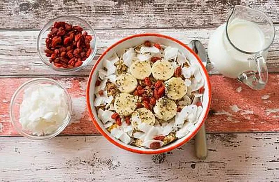 颈动脉血管硬化的症状和危害,颈动脉硬化和不均匀增厚