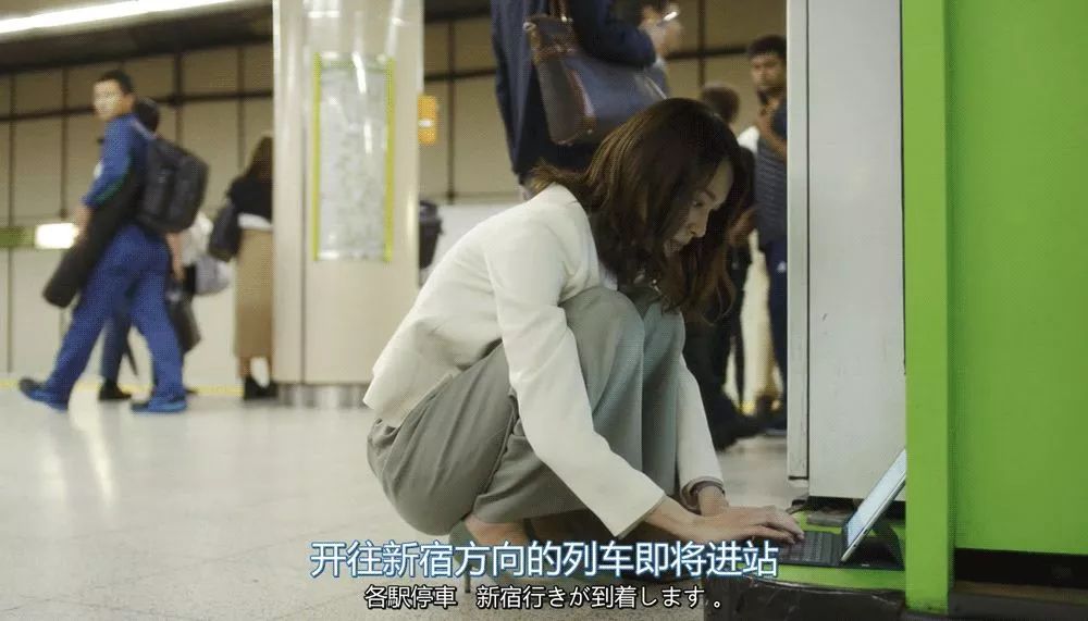 刘强东被员工坑死，马云在小饭馆痛哭：当爸爸前，谁还没当过孙子？