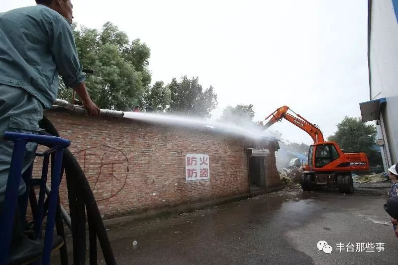 北京大红门批发市场哪年开始搬的,大红门批发市场关闭了吗