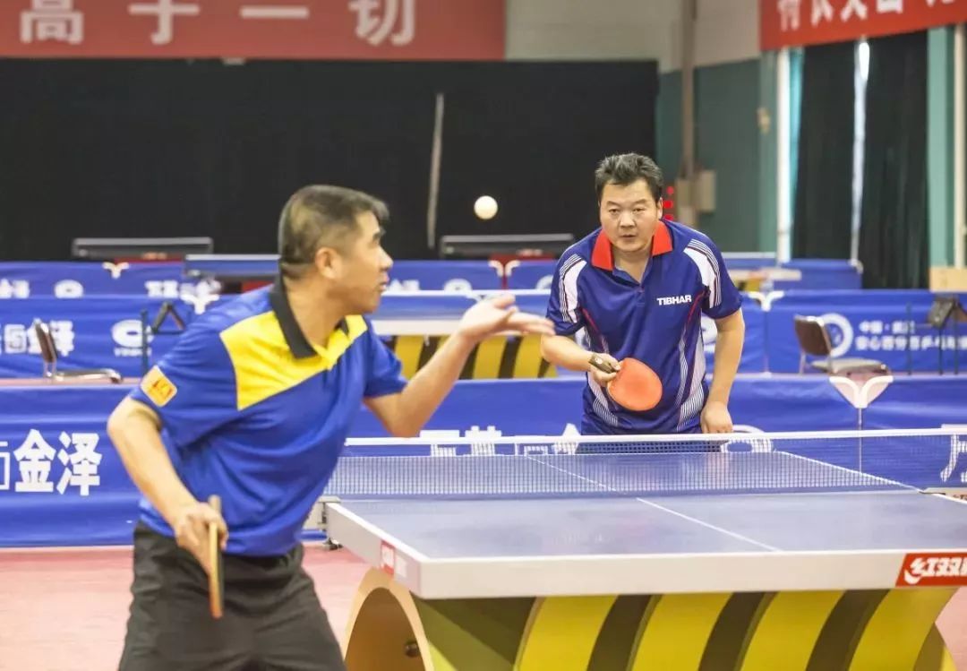 乒乓球跃动,乒乓球热血比赛