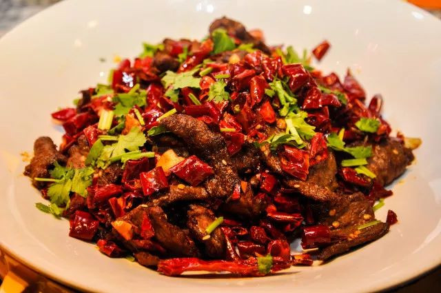 ¥238/位——“爱尔兰生蚝+15种海鲜”畅吃,还送波龙!乐队表演周末哈根达斯!这家希尔顿旗下酒店颠覆吃货想象!