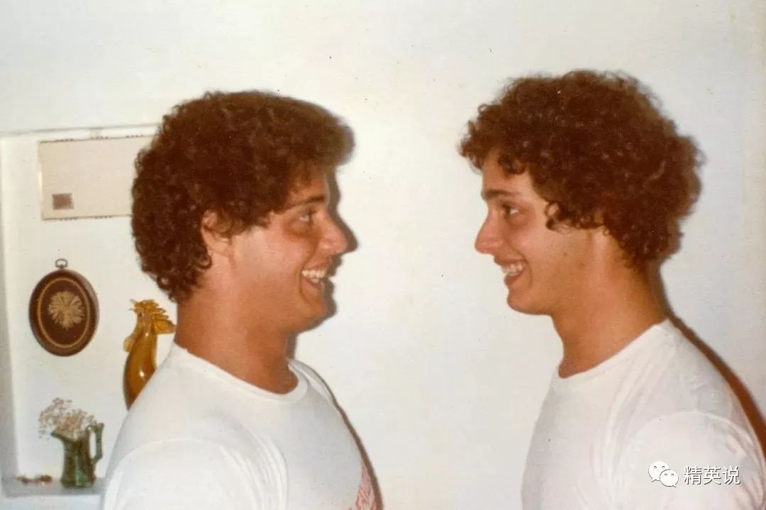 三胞胎被三种家庭收养完整版,三胞胎被三个家庭收养的真实案例