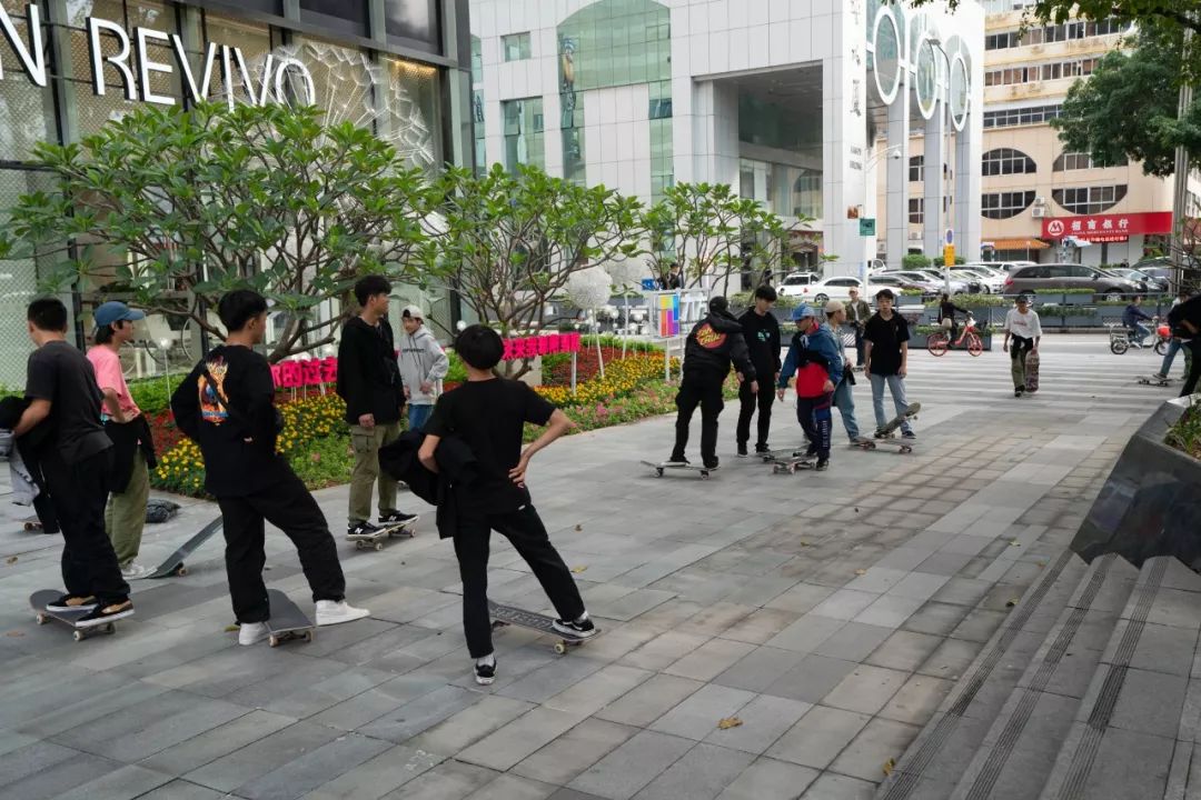 沸点滑板梦想季4.0再度起航-首日活动滑手遭遇保安连环驱赶！