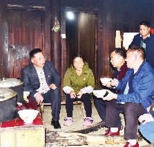 党员干部驻村工作纪实,推动全县党员干部走进基层一线