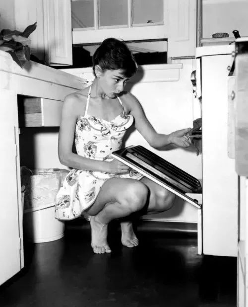 美图怎么把黑白照片变成彩色,手机如何将黑白照片变成彩色