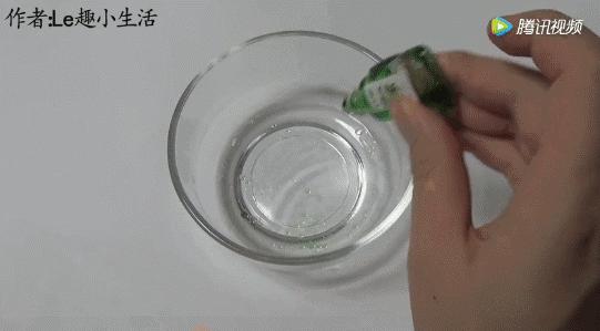 快速清洗油烟机上的污垢,油烟机清洁剂强力去污小妙招